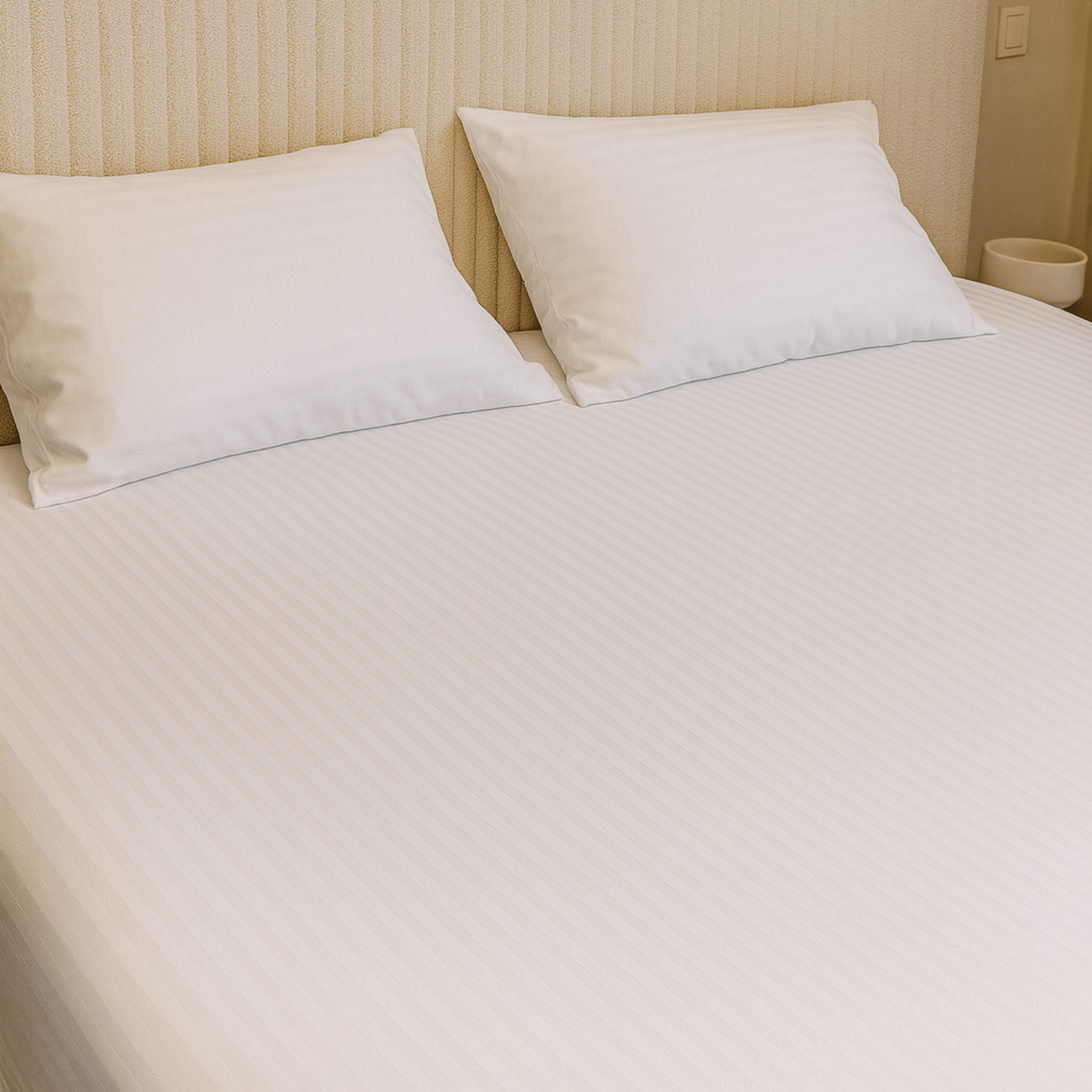 Pearl White Bedding Set - Royal