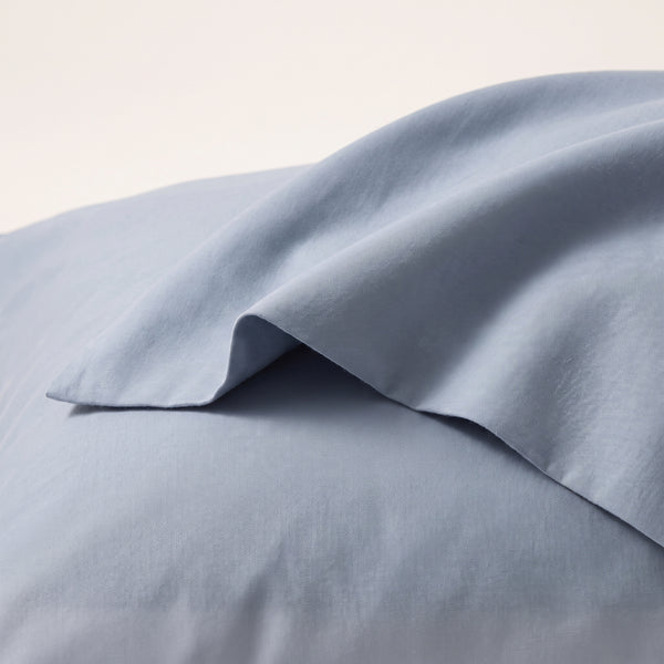 Plain Colour Pillowcases fold detail