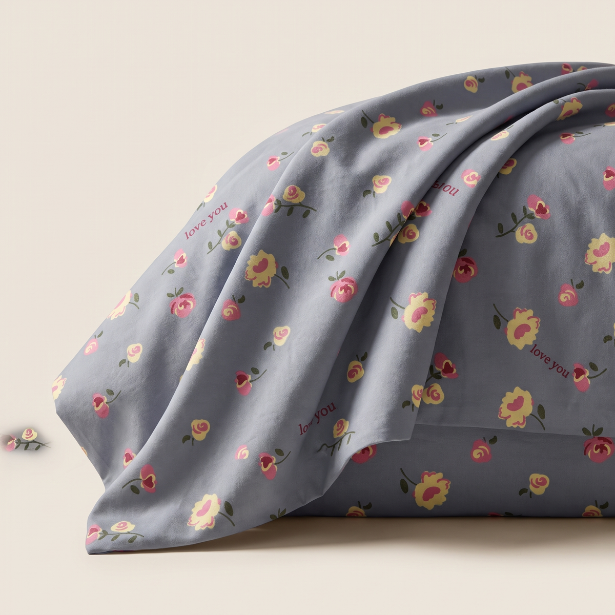 Amour Sheet Set, fold detail, small roses and hearts on dusty blue