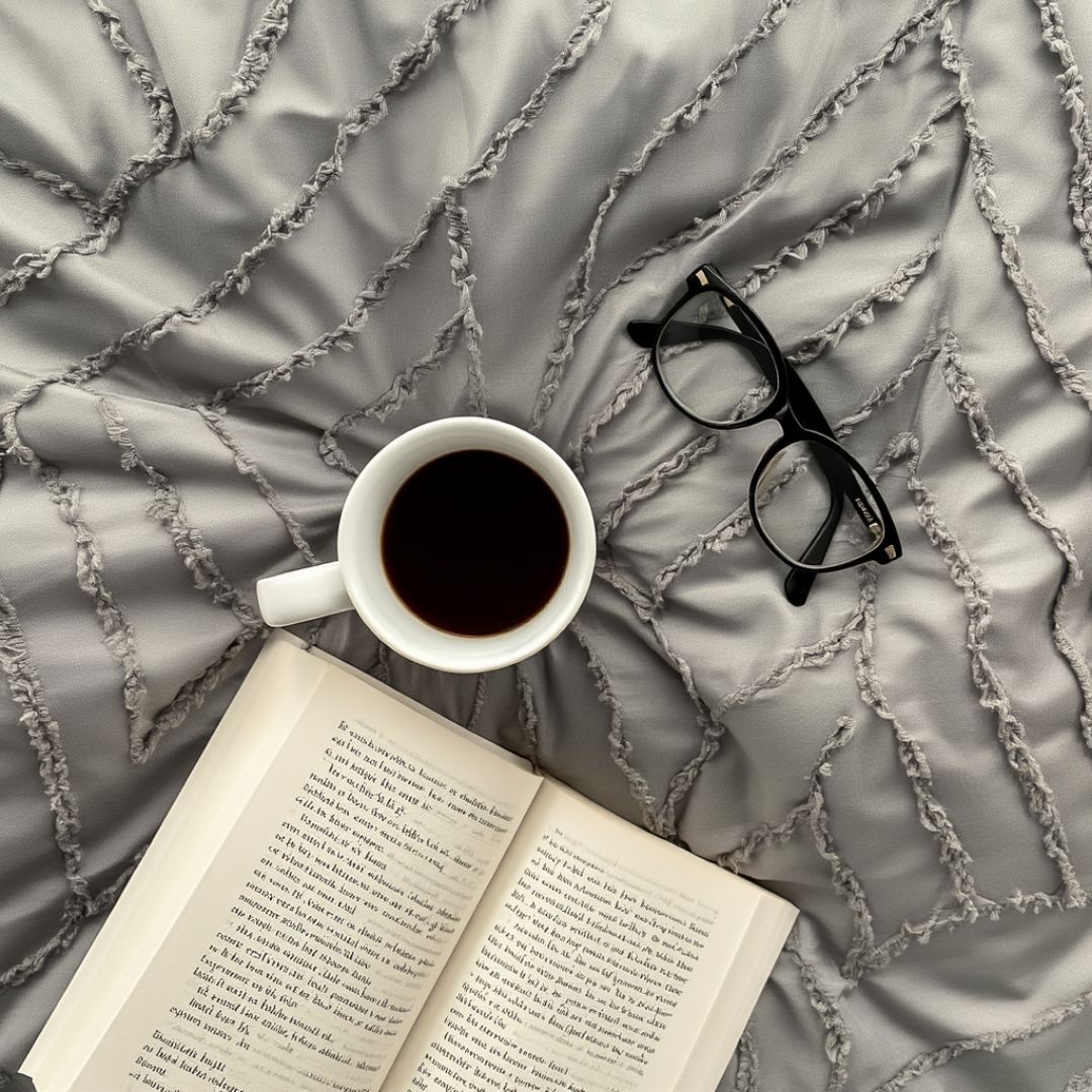 Noir Éclat Duvet Cover Set