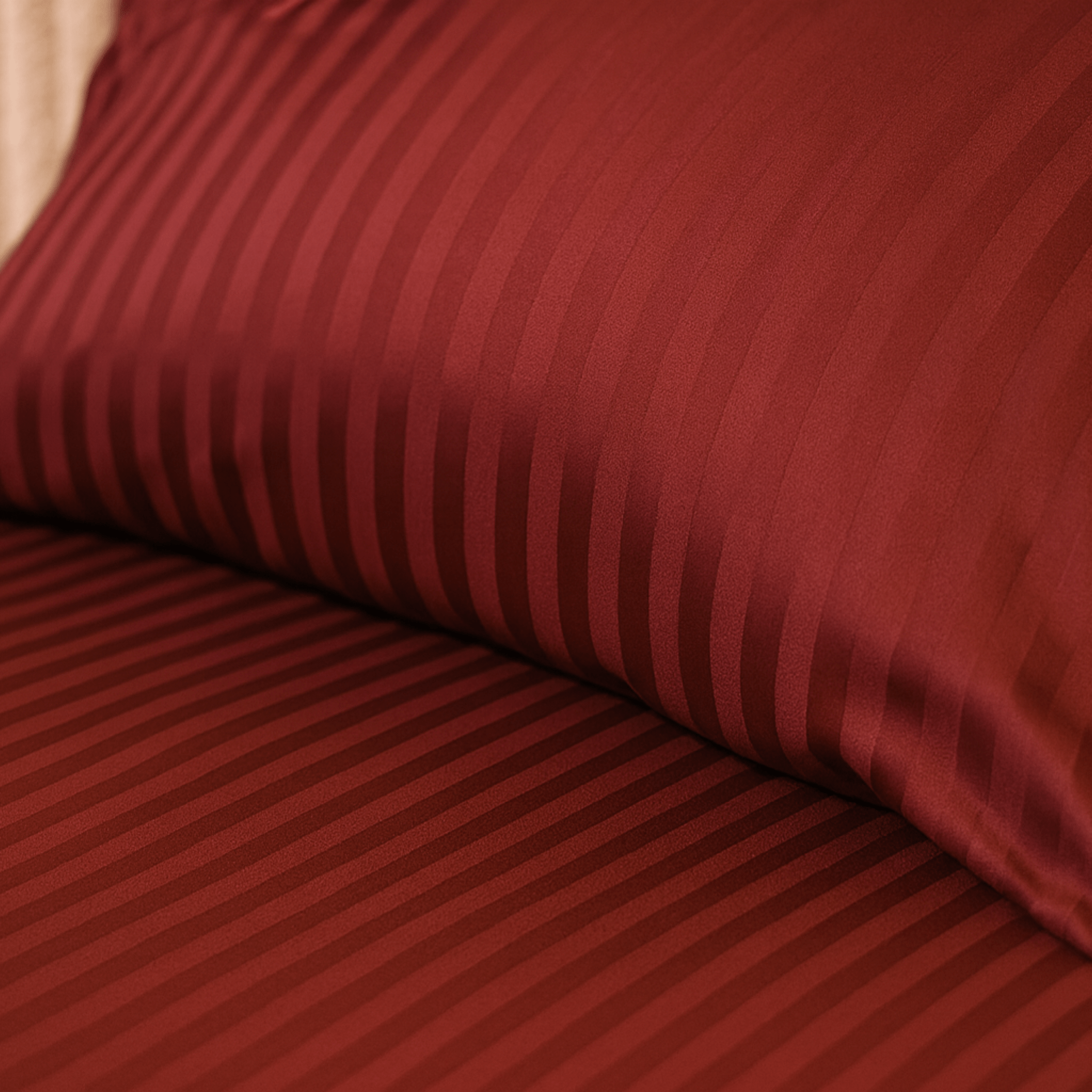 Imperial Red Bedding Set - Royal